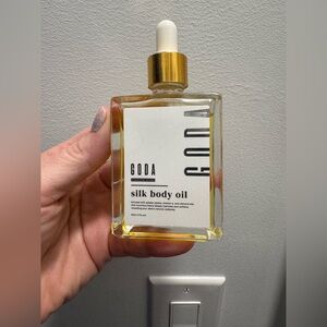 Pheromone infused Silk Body Oil - Goda